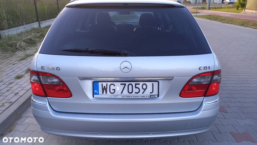Mercedes-Benz Klasa E 320 CDI 7G-TRONIC Avantgarde DPF - 8