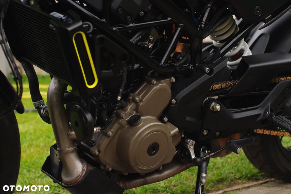 Husqvarna Svartpilen - 24
