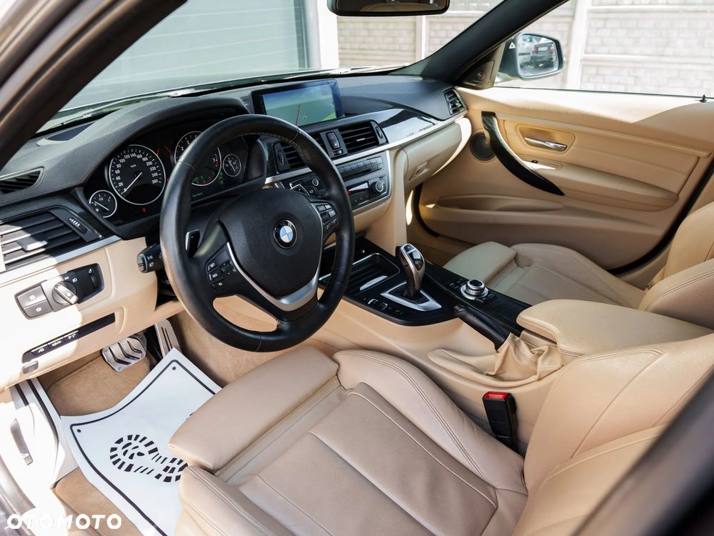 BMW Seria 3 335i xDrive Sport-Aut Luxury Line - 16