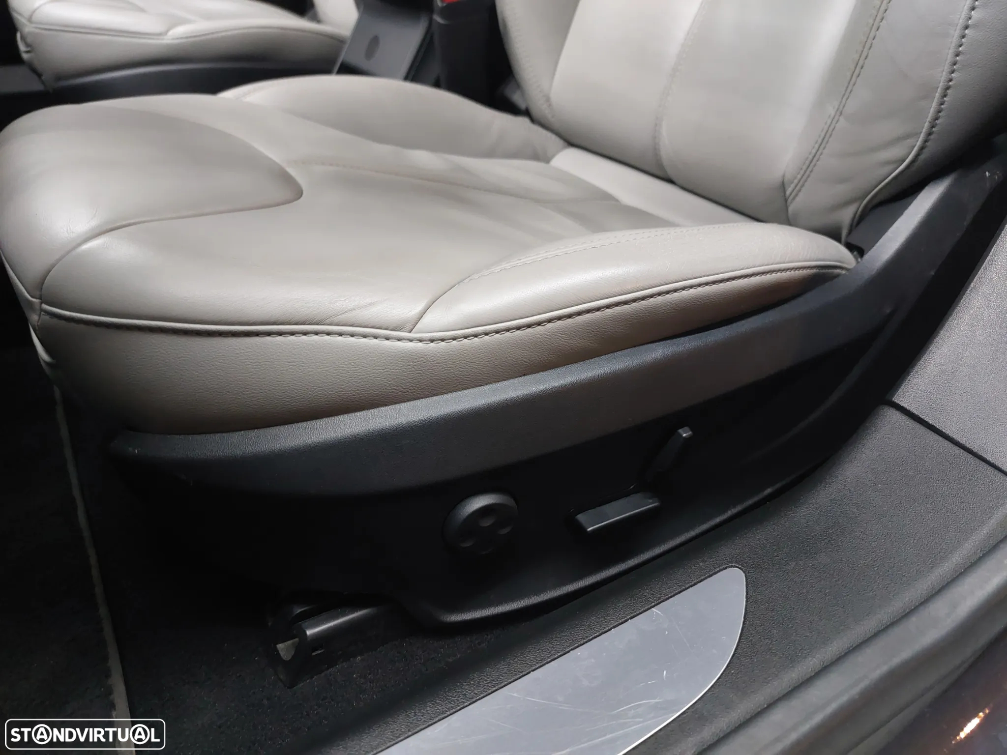 Tesla Model S 85 - 17