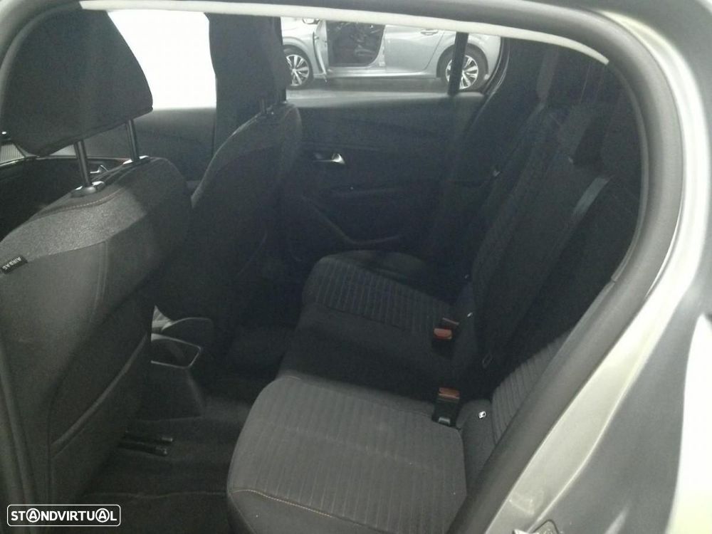 Peugeot 208 1.2 PureTech Active Pack - 3