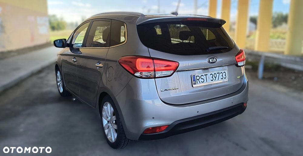 Kia Carens 1.7 CRDi Spirit - 12