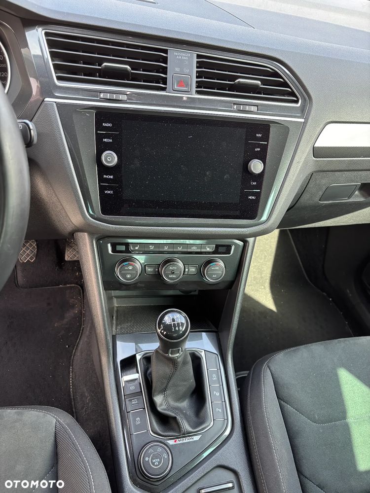 Volkswagen Tiguan 2.0 TDI SCR 4Motion (BlueMotion Tech) Highline - 17