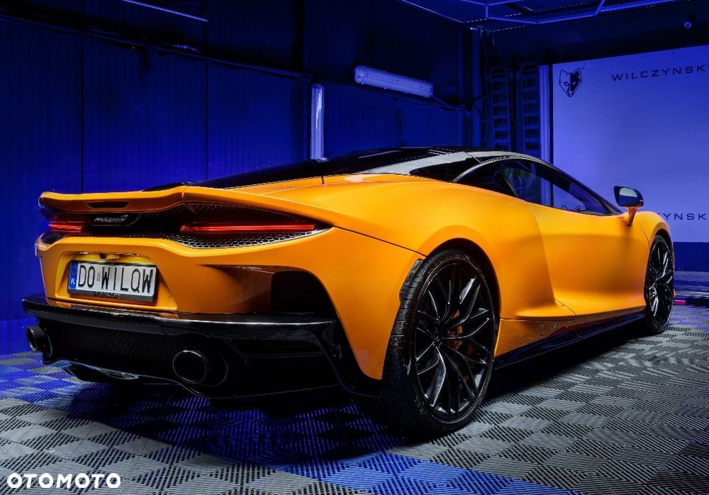 McLaren GT - 15
