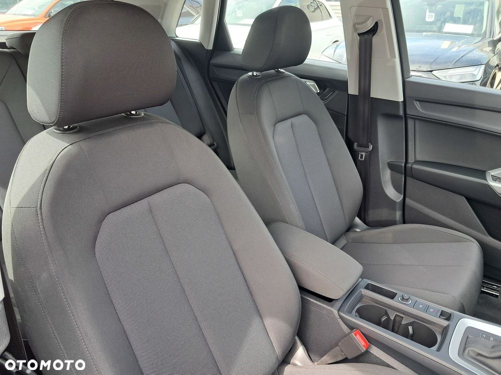 Audi Q3 - 23
