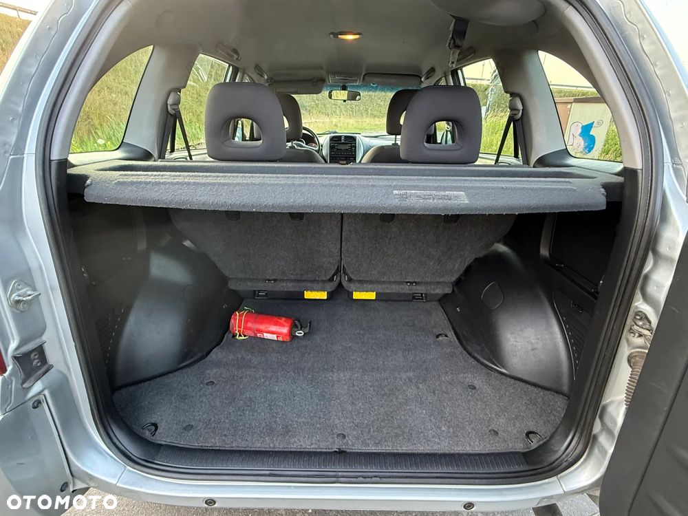 Toyota RAV4 D-4D 4x4 Sol - 13