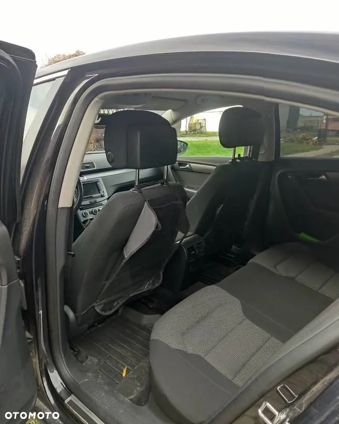 Volkswagen Passat 2.0 TDI DPF Comfortline - 3
