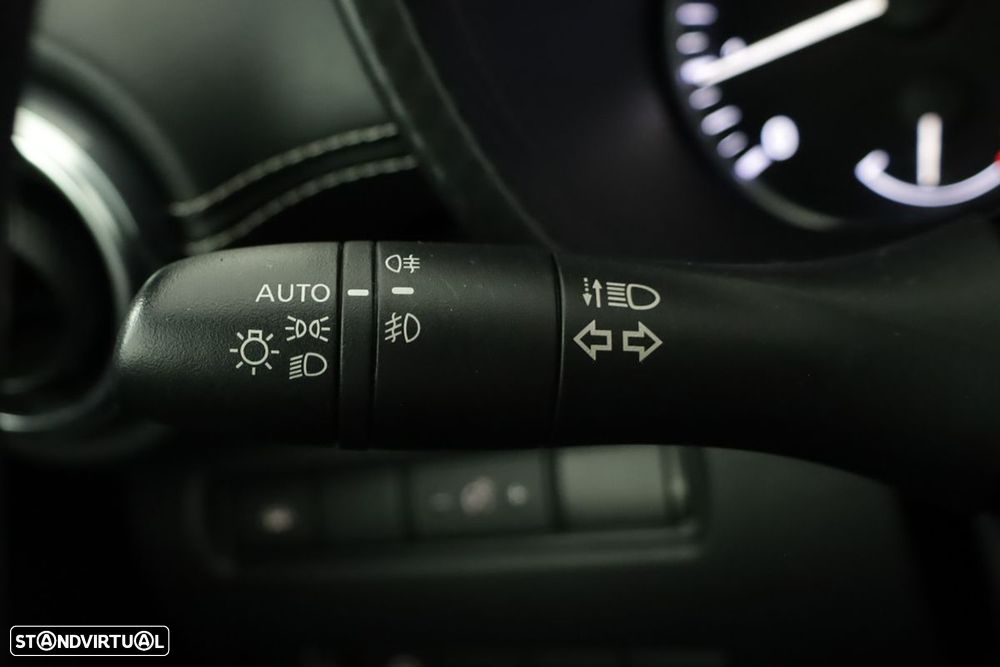 Nissan Juke 1.0 DIG-T N-Connecta - 16