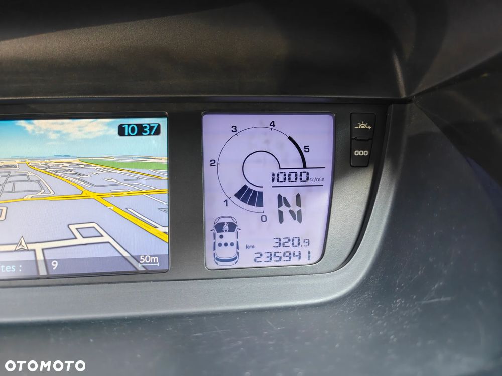 Citroën C4 Grand Picasso - 14