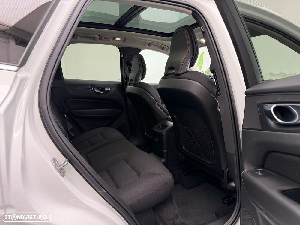 Volvo XC 60 2.0 T6 PHEV Inscription Expression AWD - 21