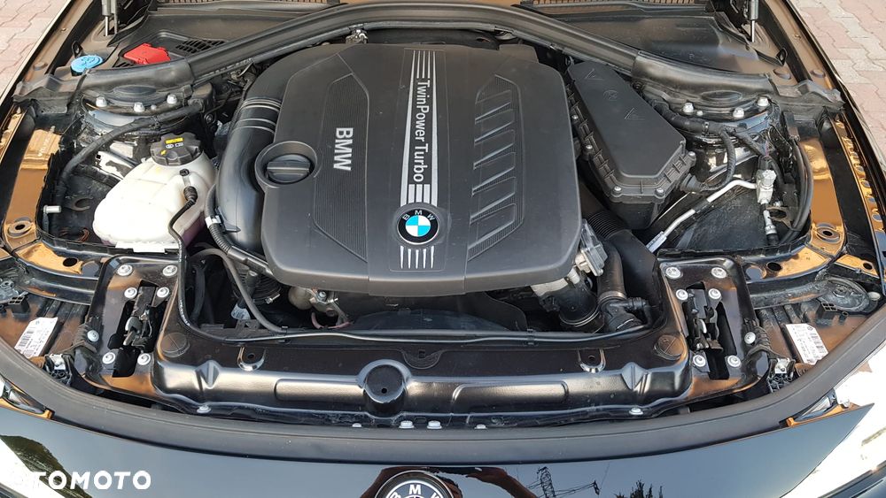 BMW Seria 3 330d Edition M Sport Shadow - 34