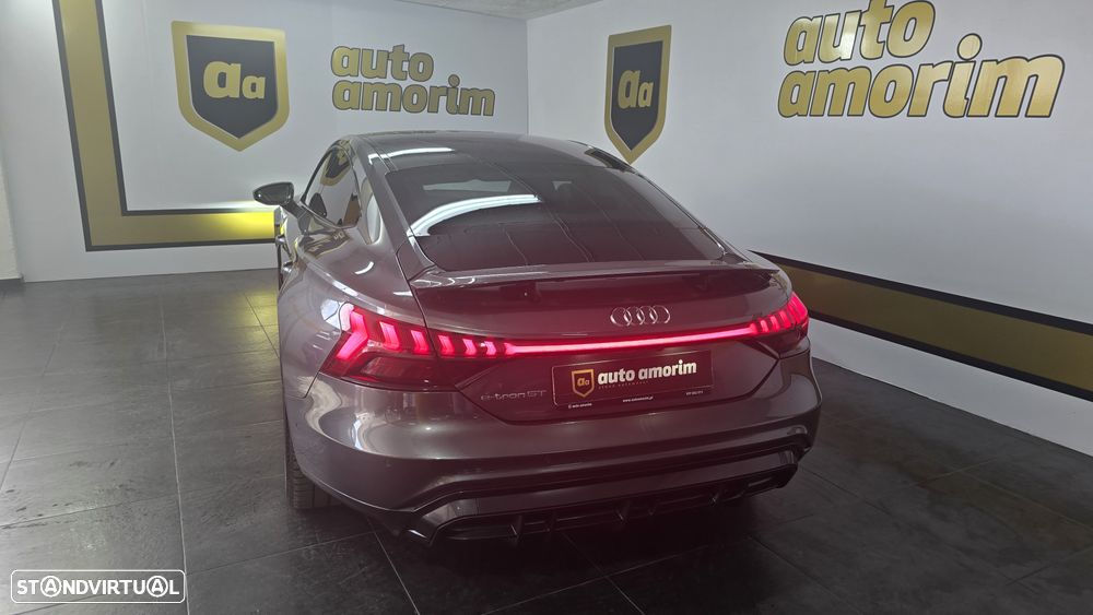 Audi e-tron GT quattro - 12
