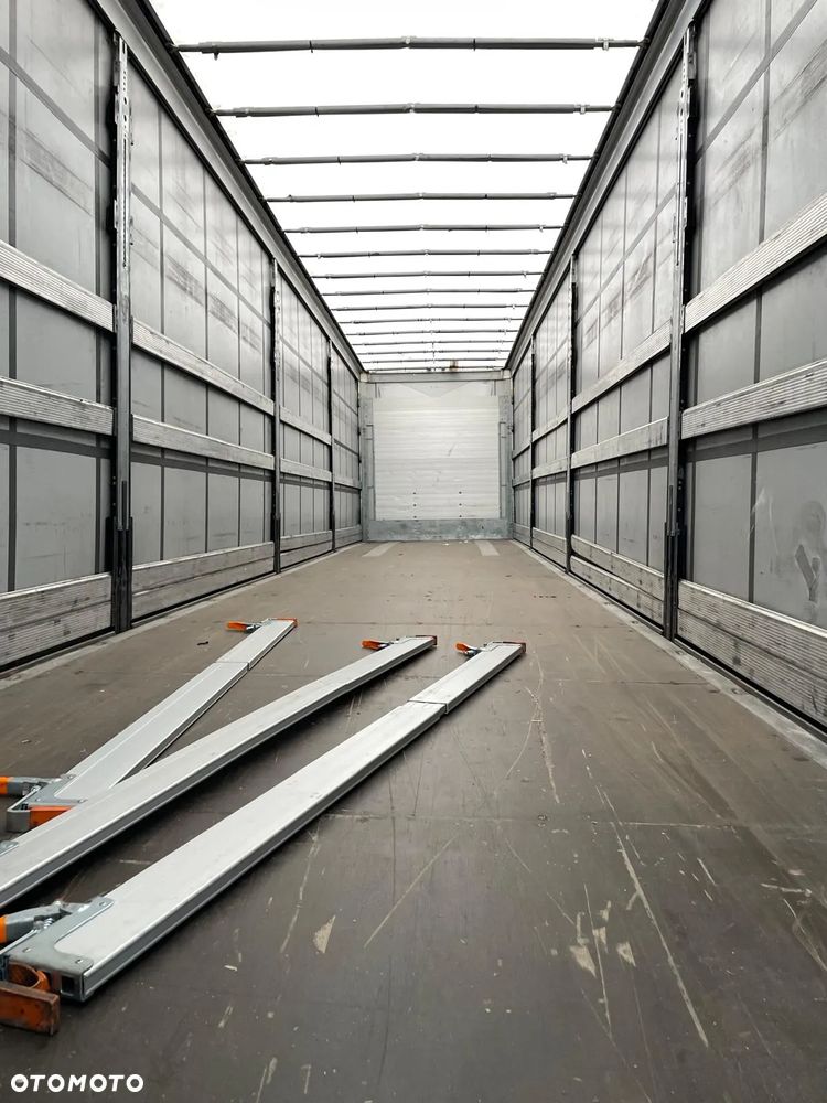 Schmitz Cargobull SCB*S3T - 21