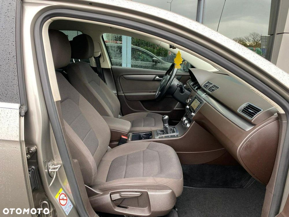 Volkswagen Passat 2.0 TDI Comfortline CityLine - 17