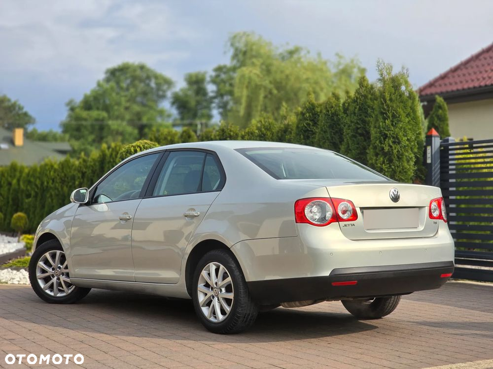 Volkswagen Jetta 1.4 TSI Comfortline - 3