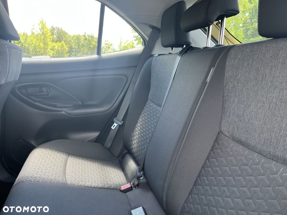 Toyota Yaris Cross Hybrid 1.5 Comfort 4x4 - 19