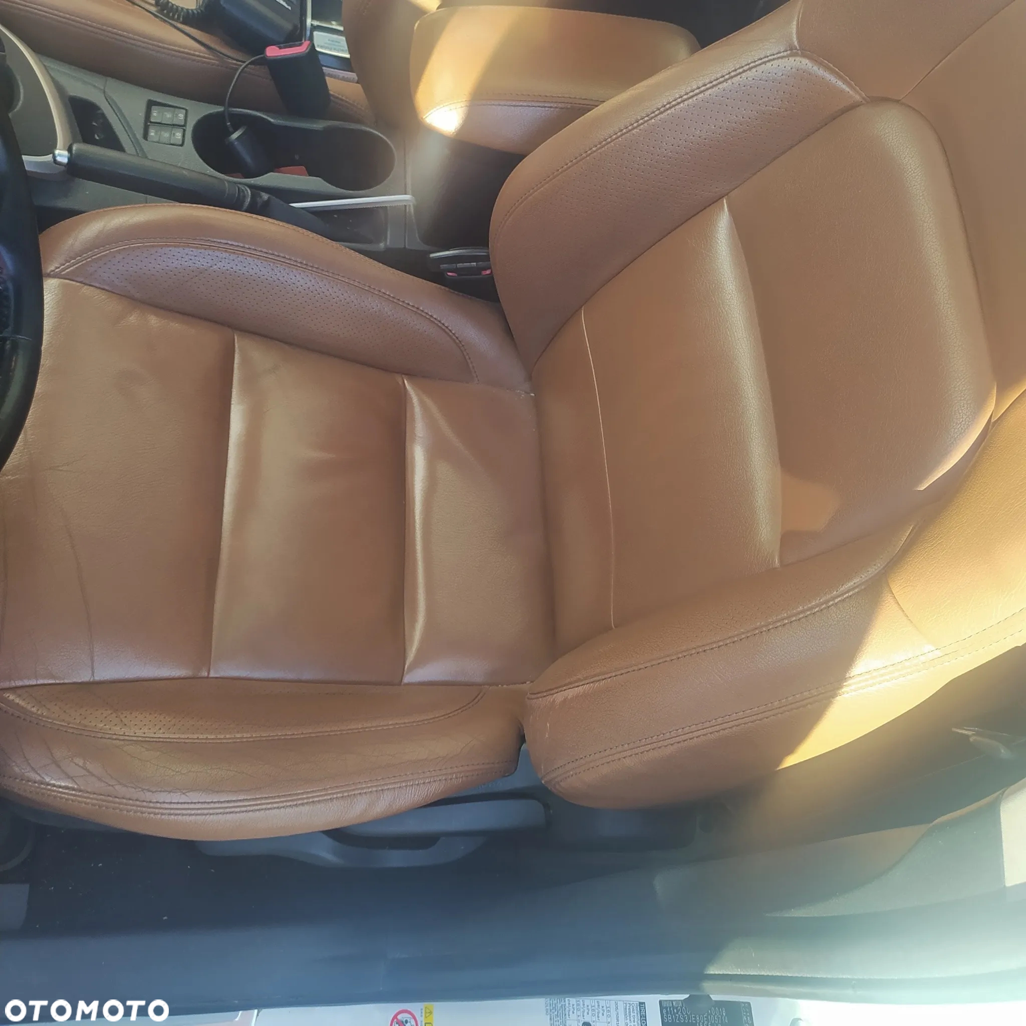 Toyota Auris 1.8 HSD Prestige NAVI - 3