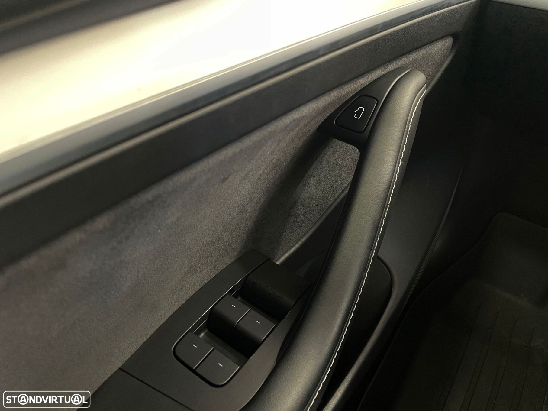 Tesla Model 3 - 36