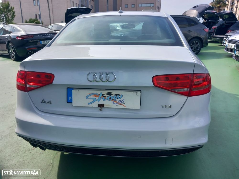 Audi A4 2.0 TDI S-line - 6