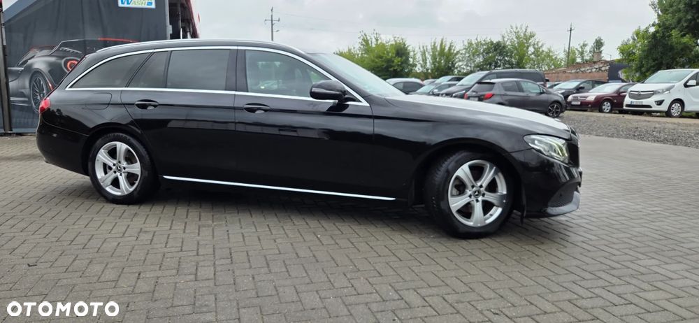 Mercedes-Benz Klasa E 220 d 9G-TRONIC - 22