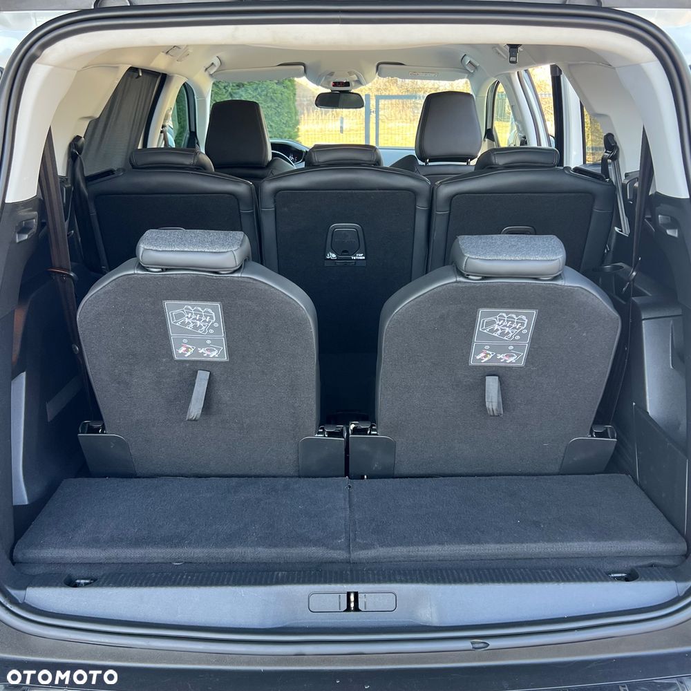 Peugeot 5008 1.5 BlueHDi Allure S&S EAT8 - 27