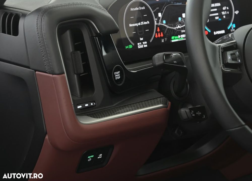 Porsche Cayenne Coupe E-Hybrid - 16