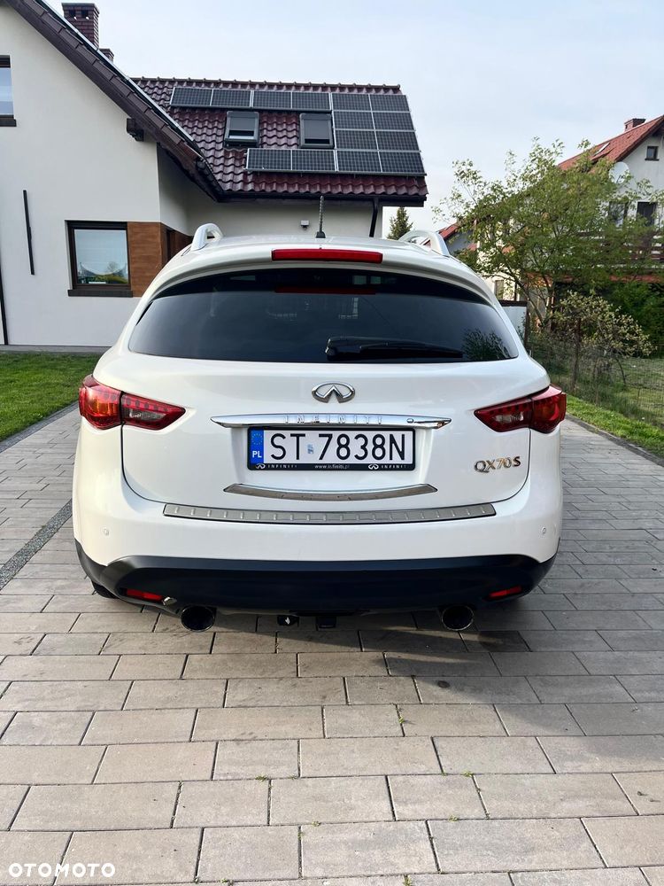 Infiniti QX70 3.0d S Premium - 9
