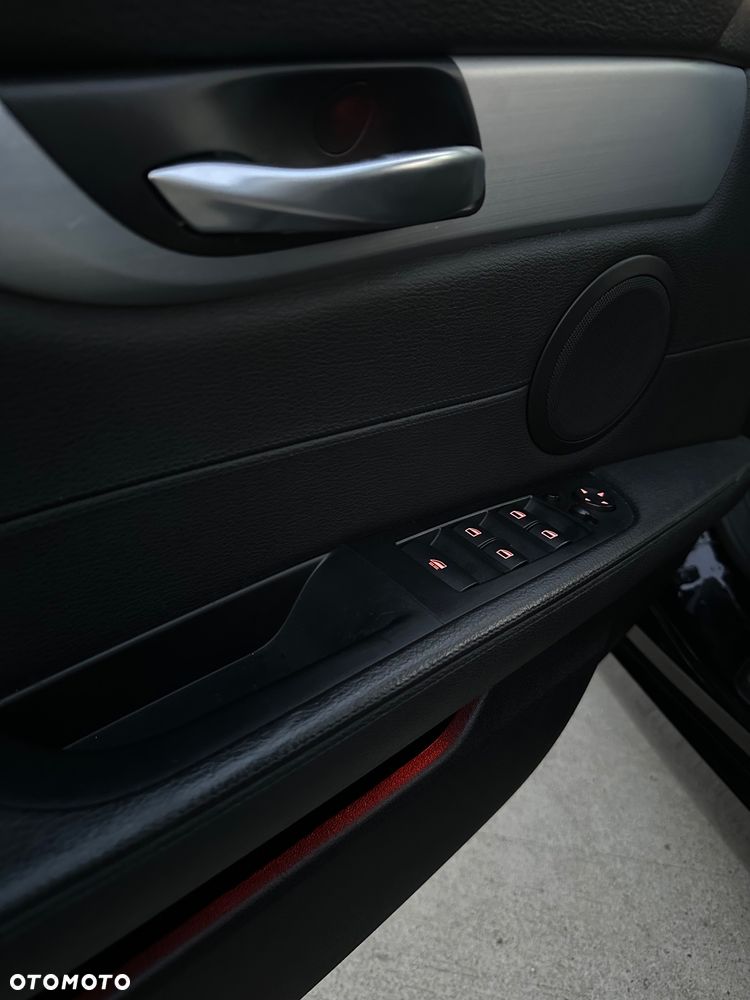 BMW Z4 sDrive20i - 29