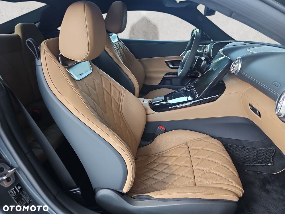 Mercedes-Benz AMG GT - 15