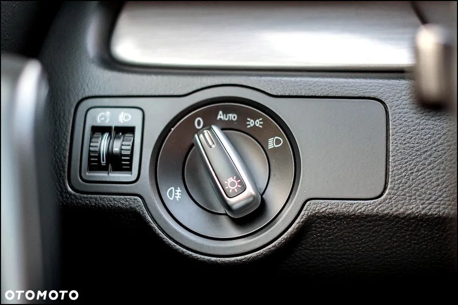 Volkswagen Passat Variant - 32