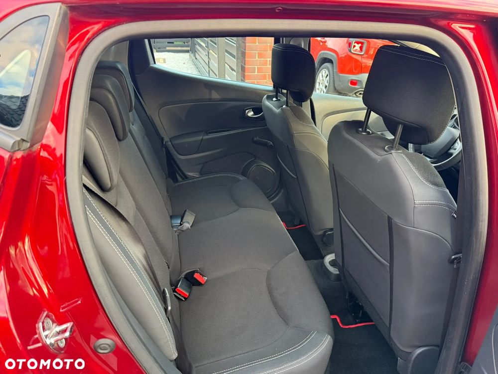 Renault Clio - 17