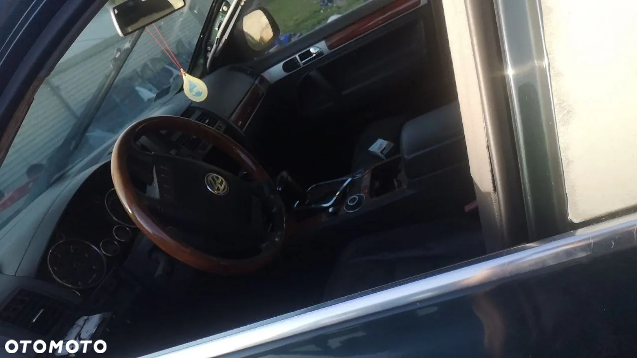 VW TOUAREG I KAROSERIA DRZWI BŁOTNIK REFLEKTOR ZDERZAK CIEMNO ZIELONY - 12