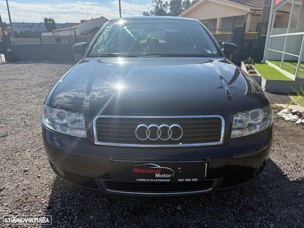 Audi A4 2001 photo 2