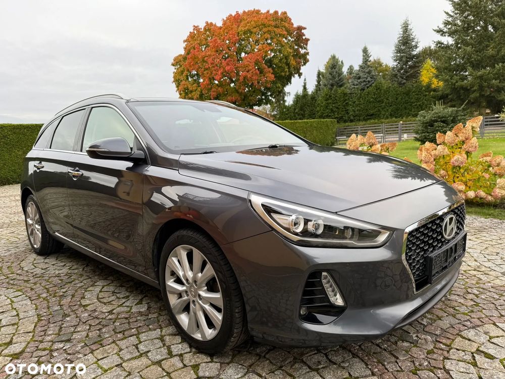 Hyundai i30 1.6 CRDi BlueDrive Premium DCT - 1