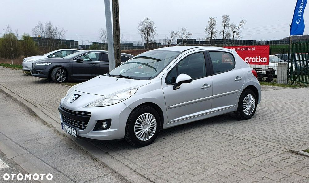 Peugeot 207 - 2