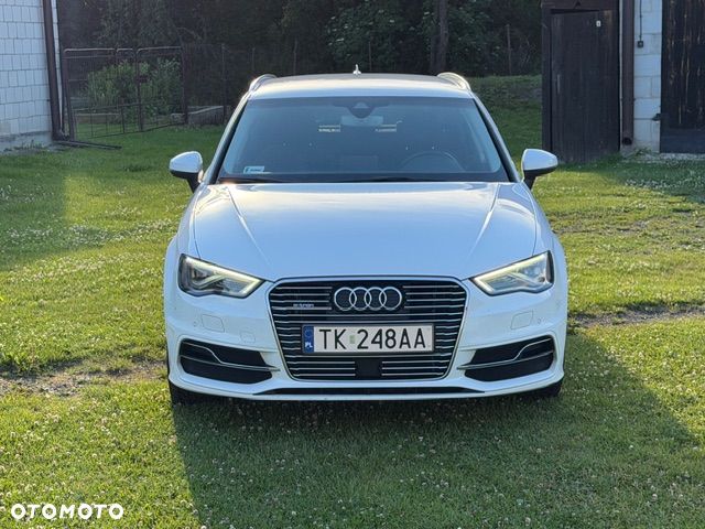 Audi A3 Sportback 1.4 TFSI e-tron S tronic - 4