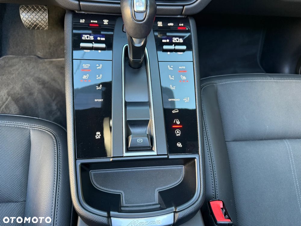 Porsche Macan Standard - 33