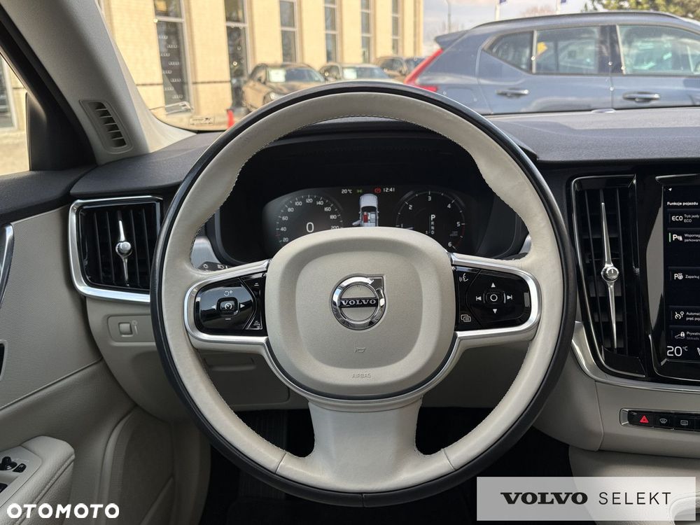 Volvo S90 - 18