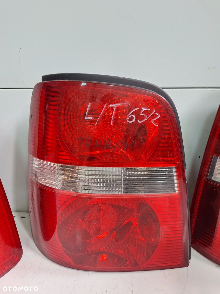 VW TOURAN LAMPA tył tylna lewa lub prawa   (65/1)   (65/2)  (65/3) - 4