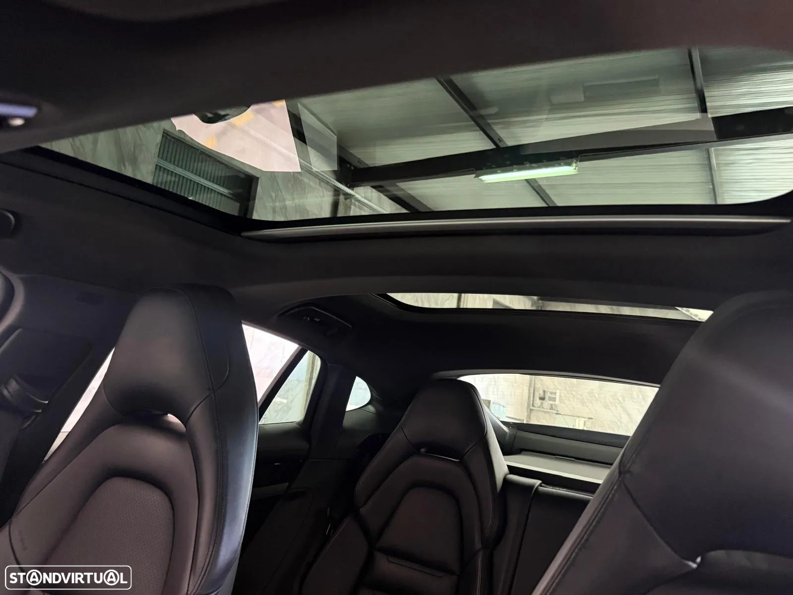 Porsche Panamera 4 E-Hybrid Platinum Edition - 15