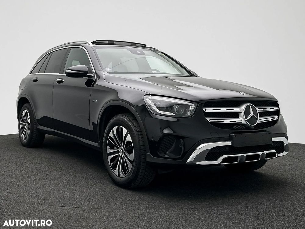 Mercedes-Benz GLC 300 e 4MATIC - 2
