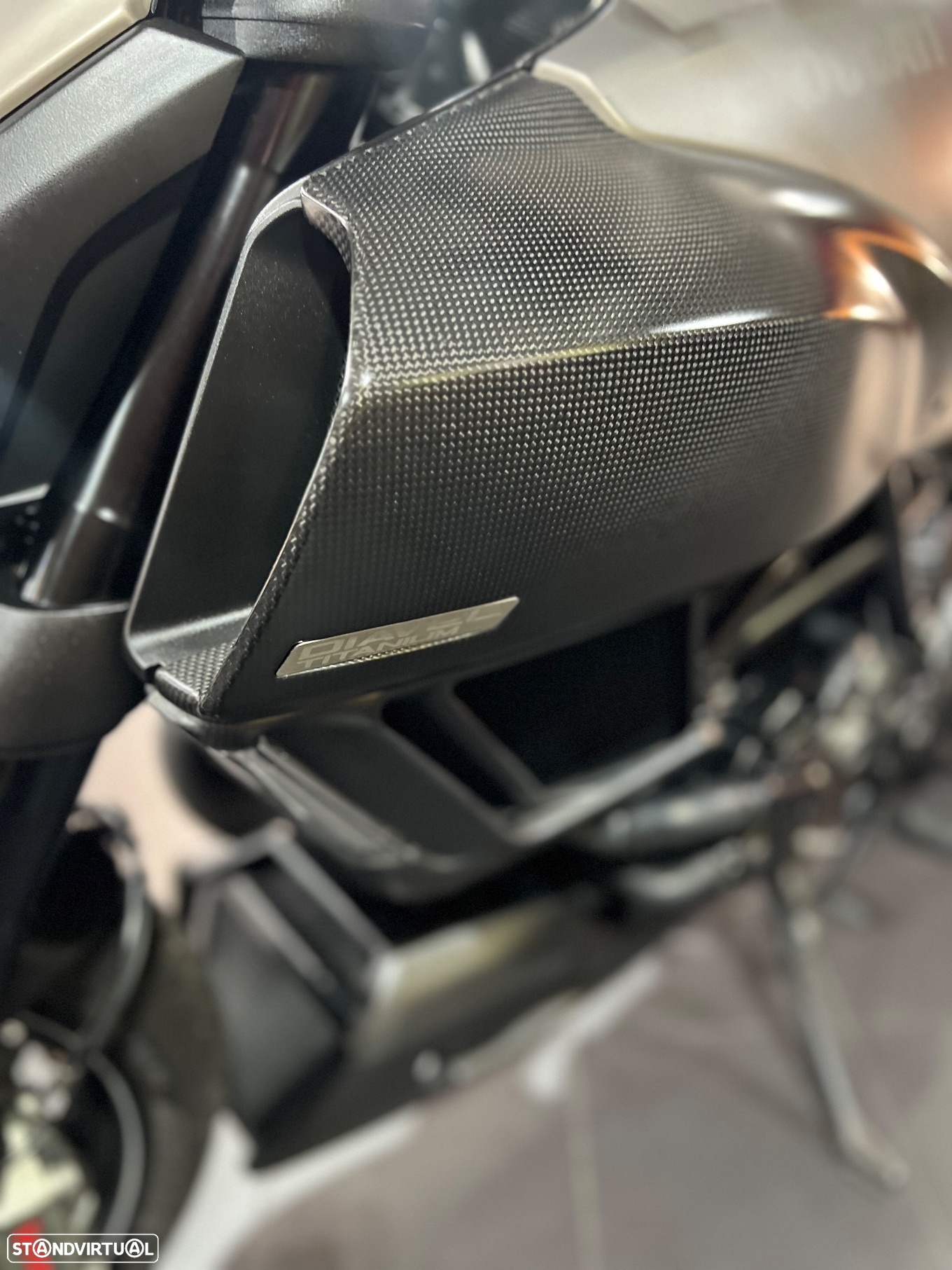 Ducati Diavel TITANIUM 318/500 - 19