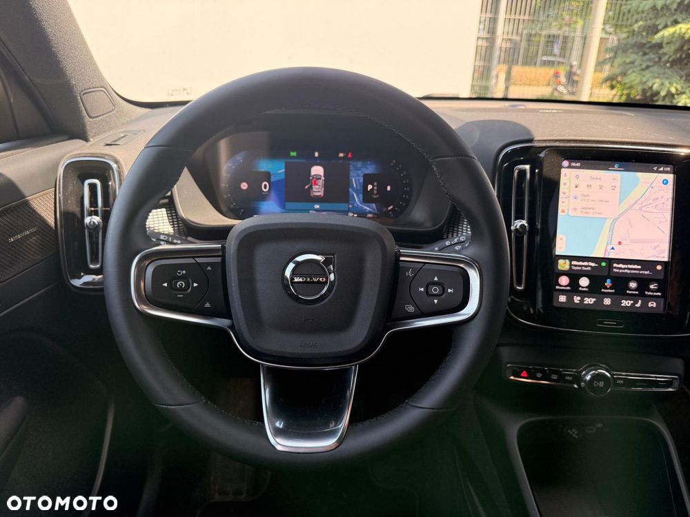 Volvo XC 40 - 33
