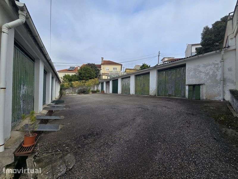 Arrenda-se Garagem - Coimbra - Rua Fernando Namora - Grande imagem: 3/4