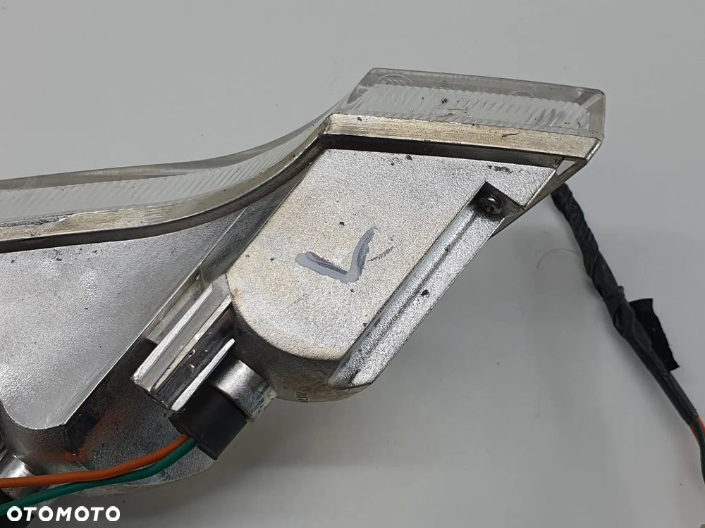 KIERUNKOWSKAZ  LEWY  PEUGEOT E-VIVACITY - 13