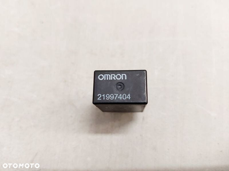 OPEL AMPERA PRZEKAŹNIK KIERUNKOWSKAZÓW OMRON 21997404 - 3