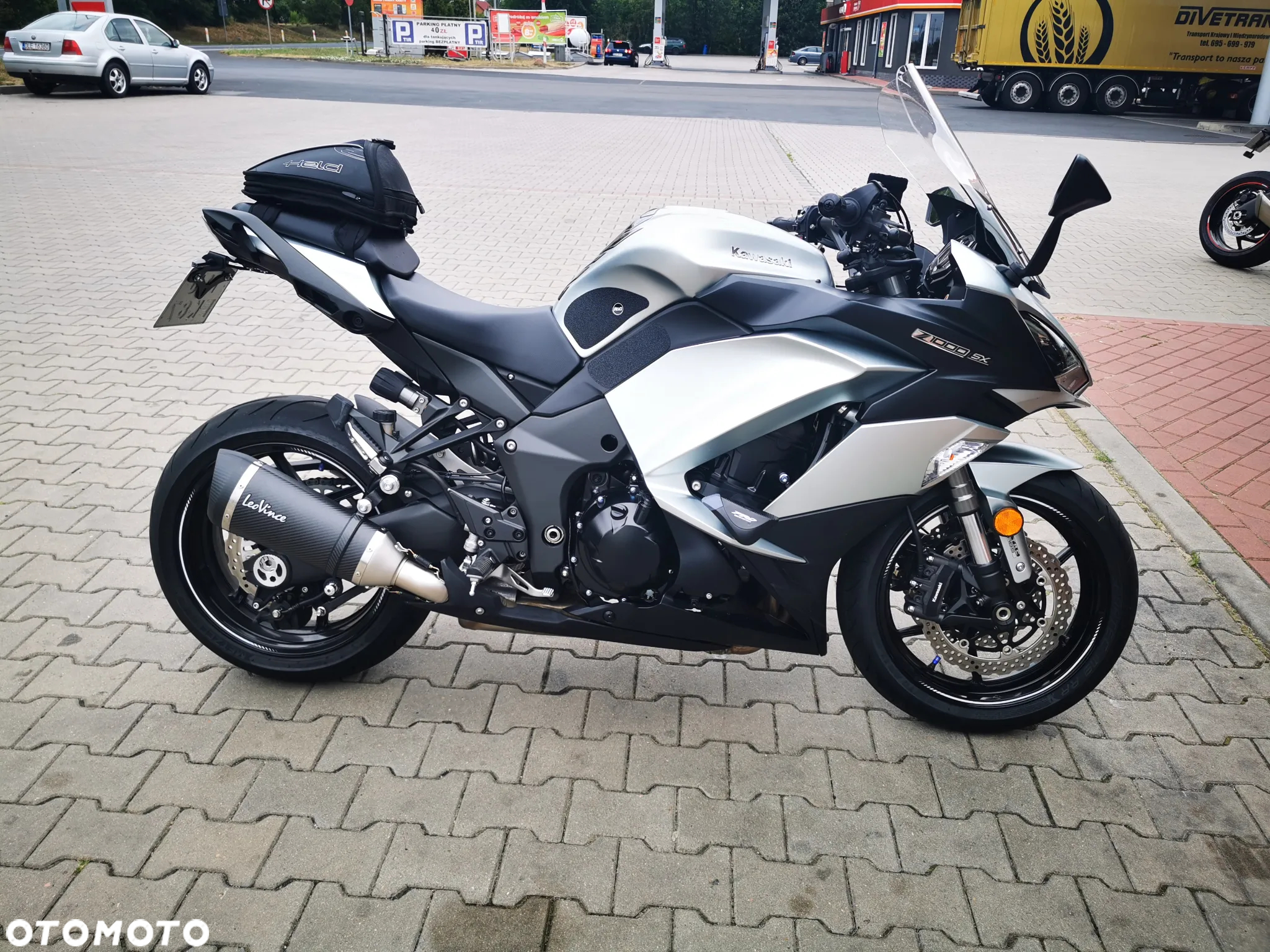 Kawasaki Ninja 1000 SX - 3