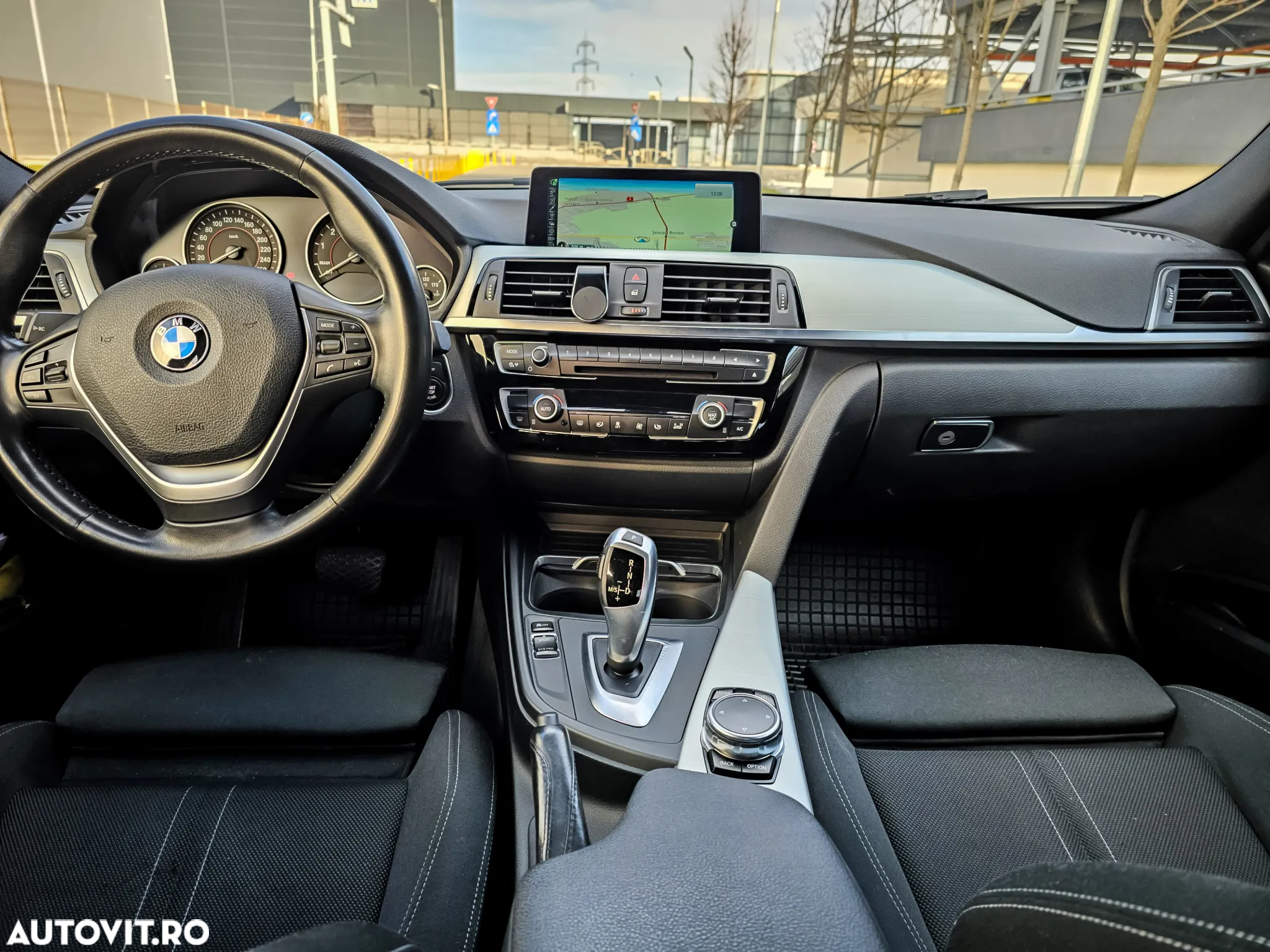 BMW Seria 3 318i Aut. Sport Line - 16