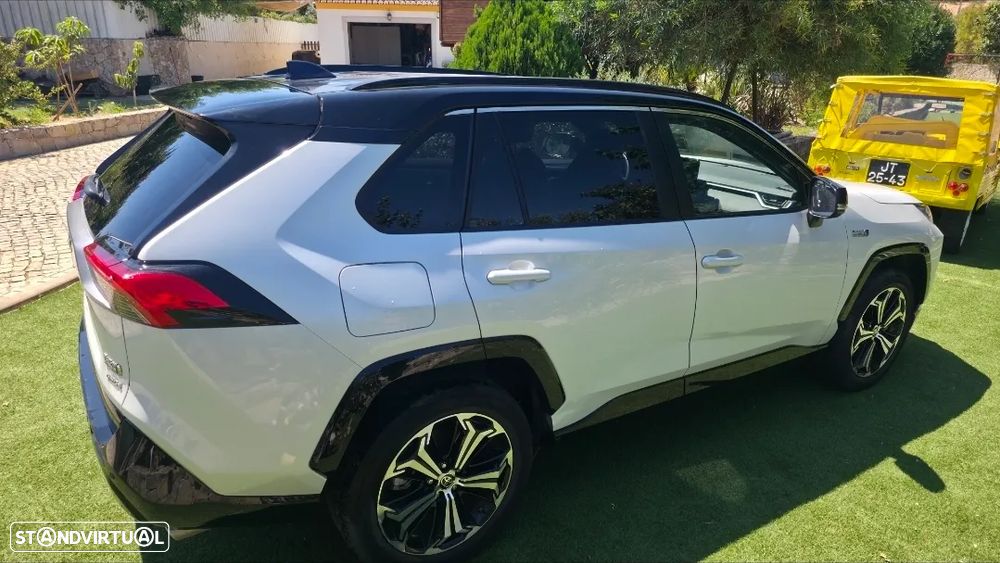 Toyota RAV4 2.5 HDF Lounge AWD-i - 2