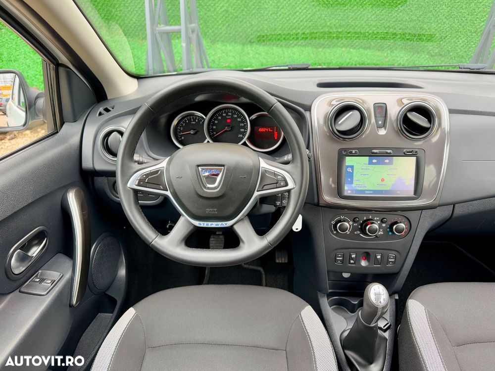 Dacia Sandero - 10